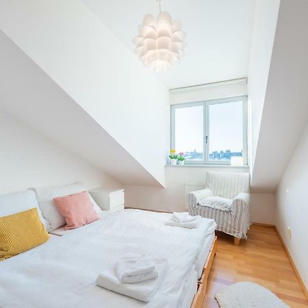 Nest Apartment Prag Exteriör bild